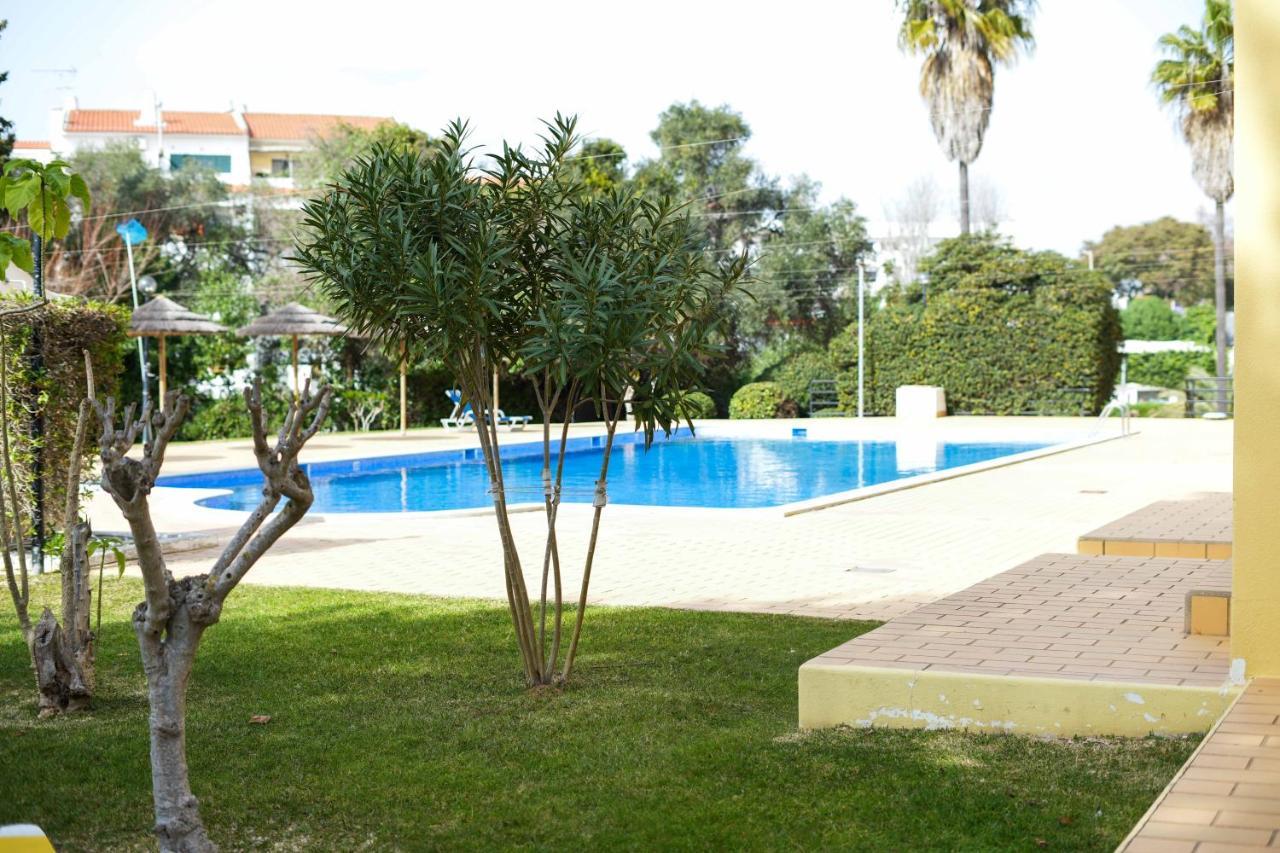 Oura 7 Lägenhet Albufeira Exteriör bild